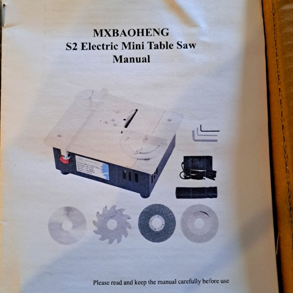 Mini table saw